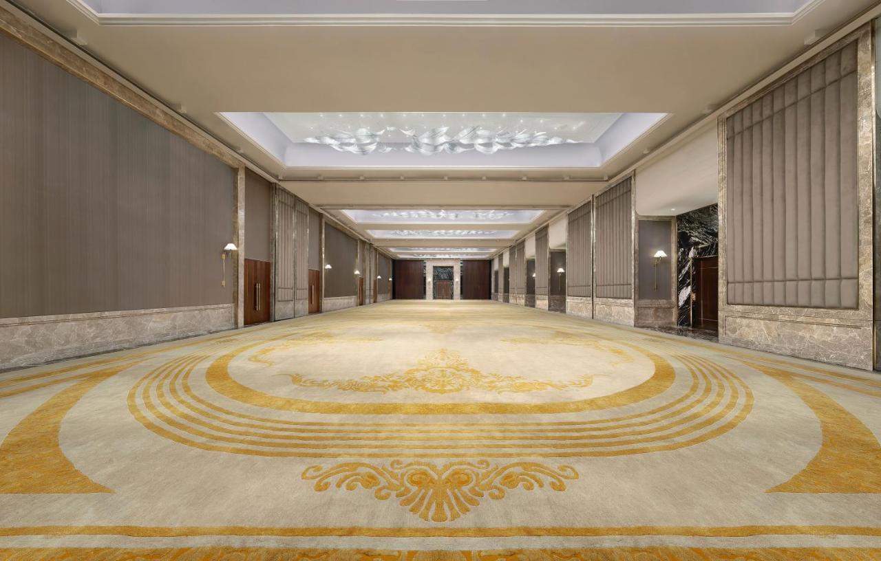 The Westin Pune Koregaon Park Экстерьер фото