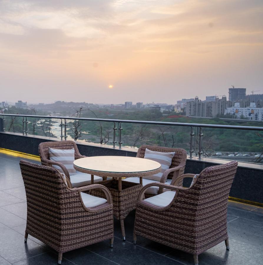 The Westin Pune Koregaon Park Экстерьер фото