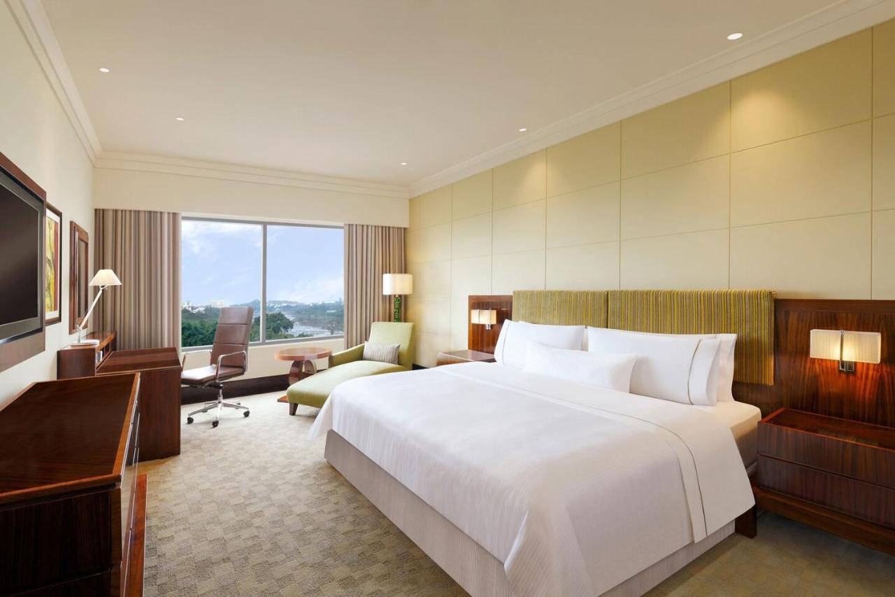 The Westin Pune Koregaon Park Экстерьер фото