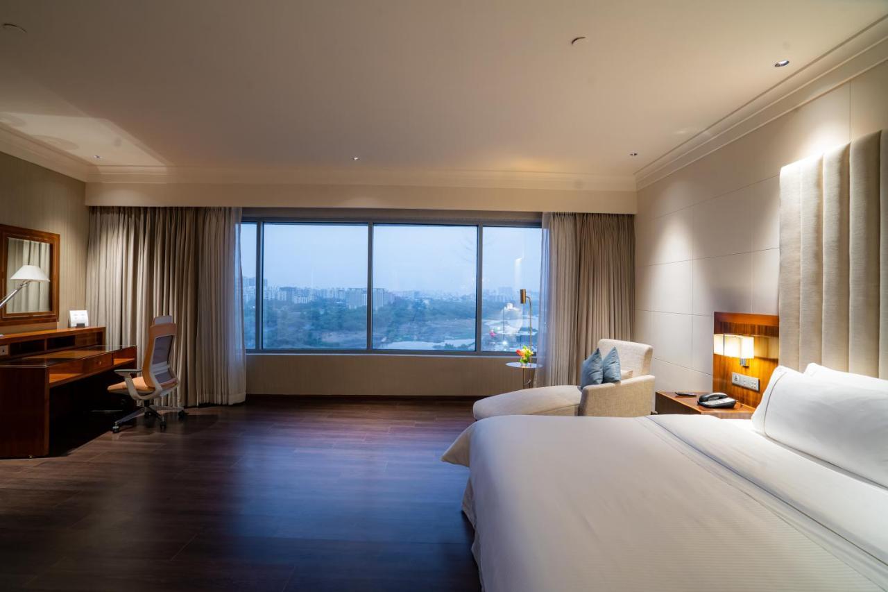 The Westin Pune Koregaon Park Экстерьер фото