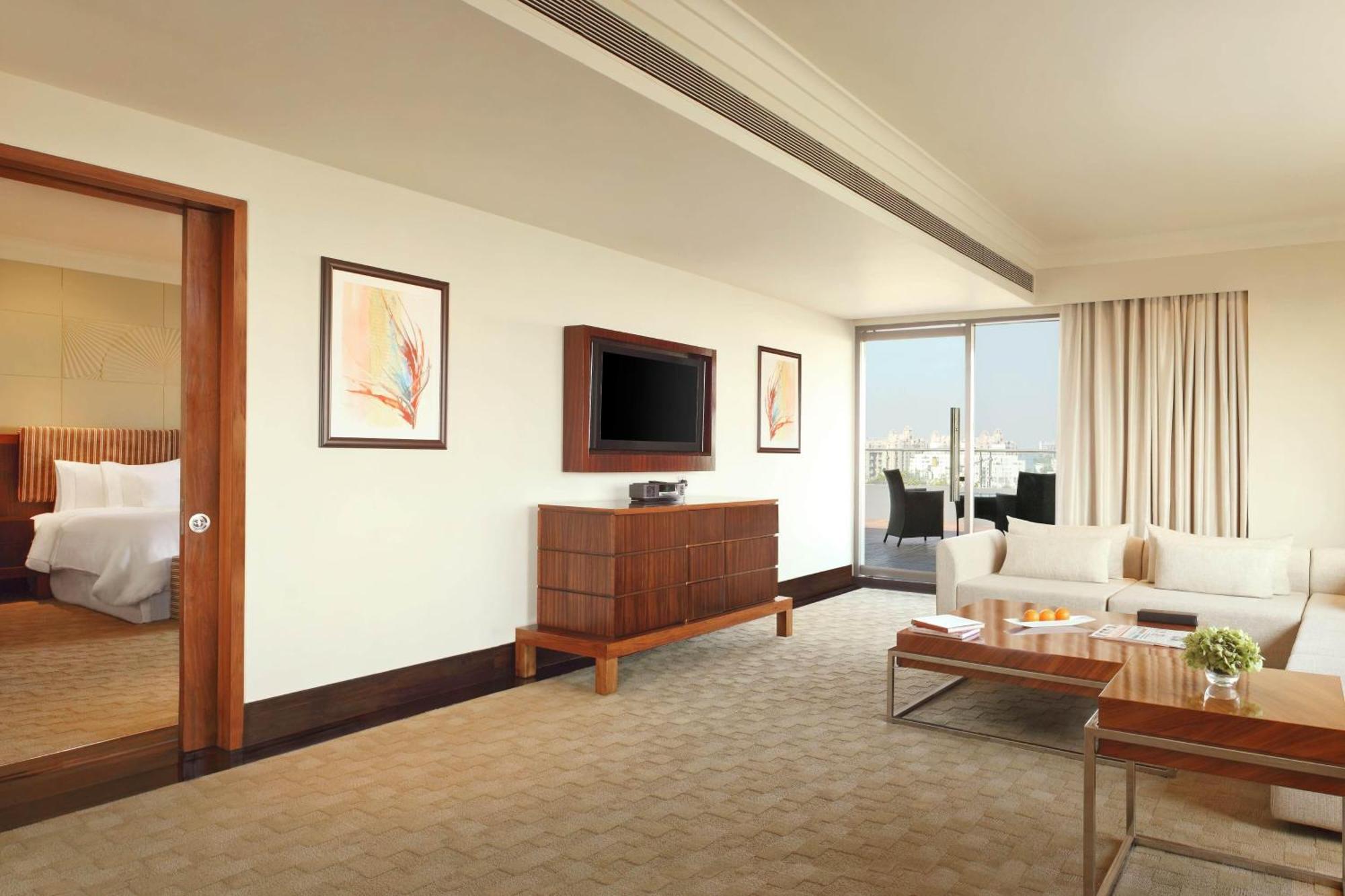 The Westin Pune Koregaon Park Экстерьер фото