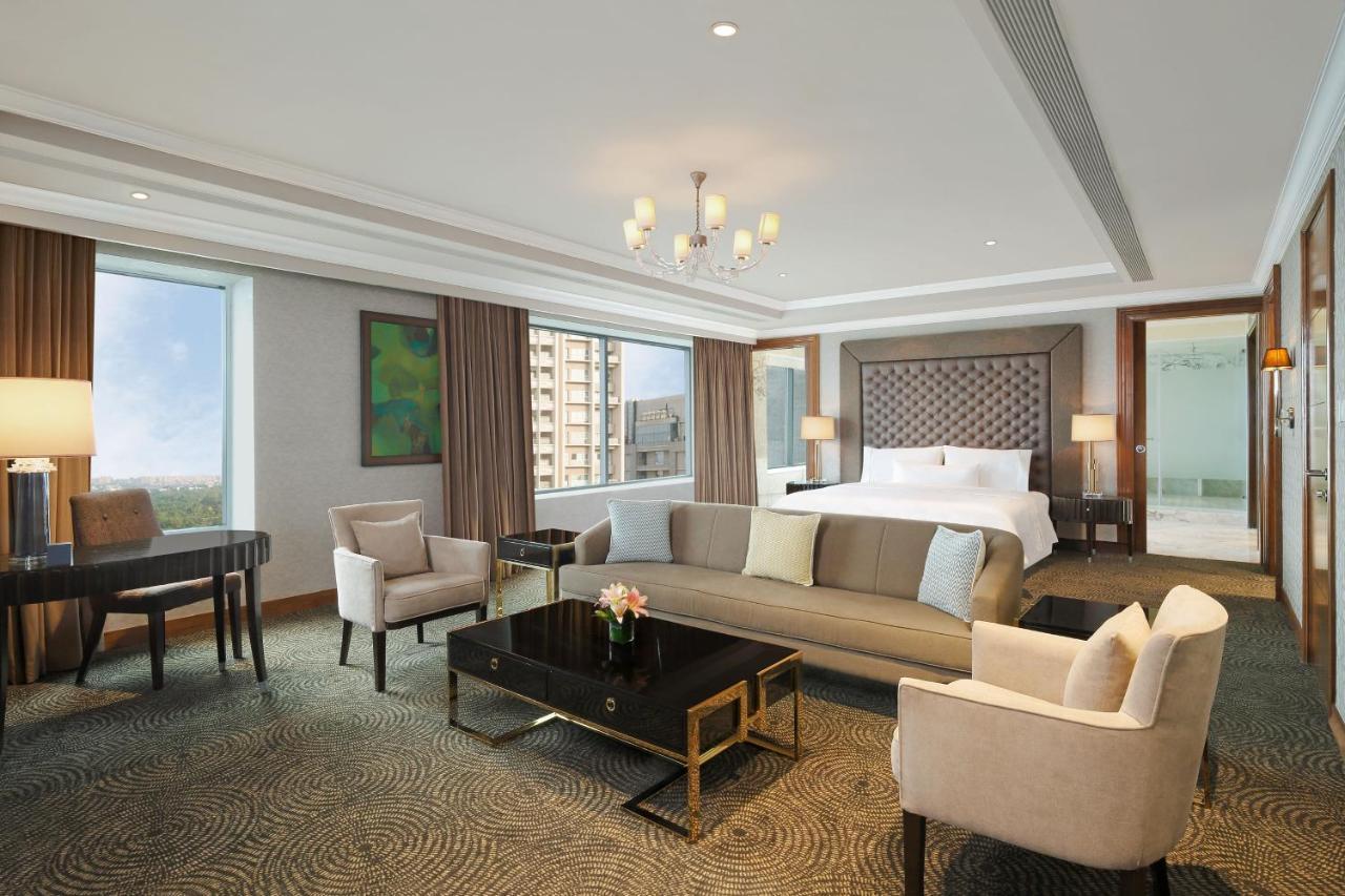 The Westin Pune Koregaon Park Экстерьер фото